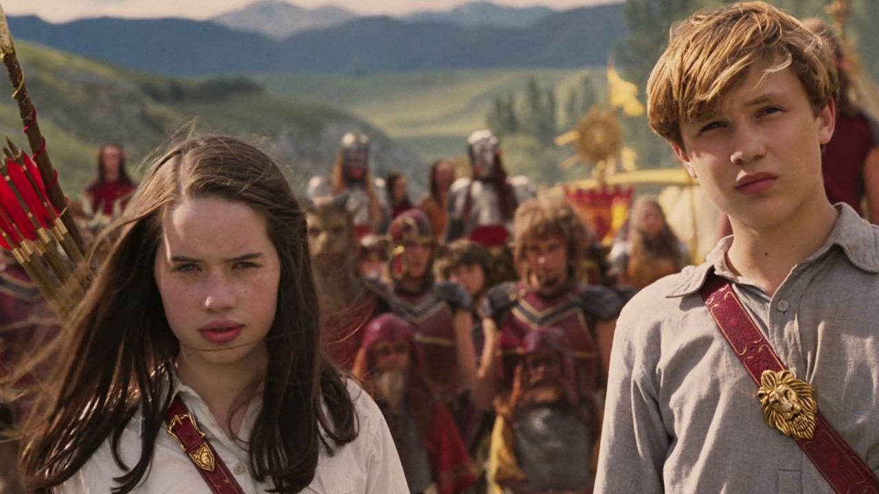 Anna Popplewell et William Moseley
