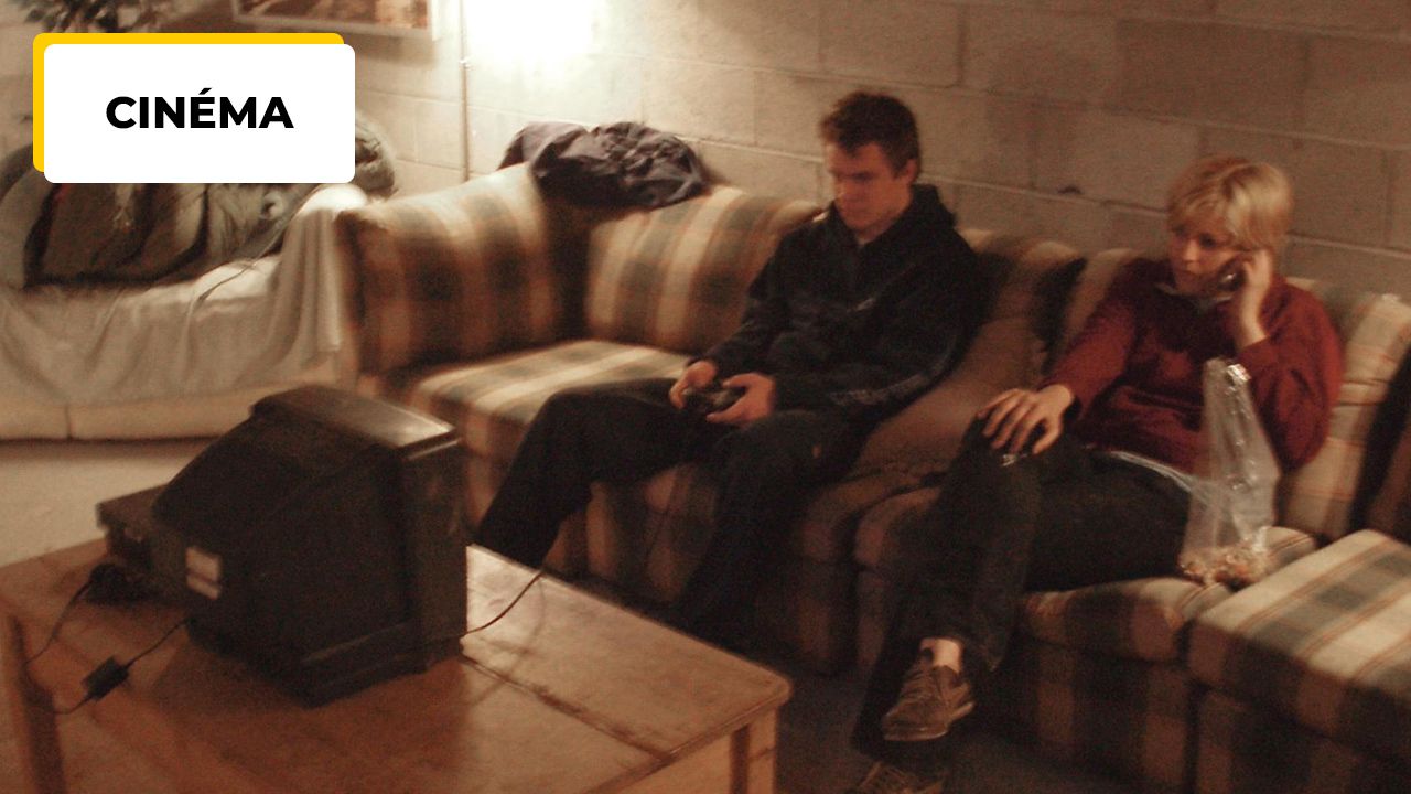 This documentary will cause a sensation: the story of friends who hid in a shopping center for four years!