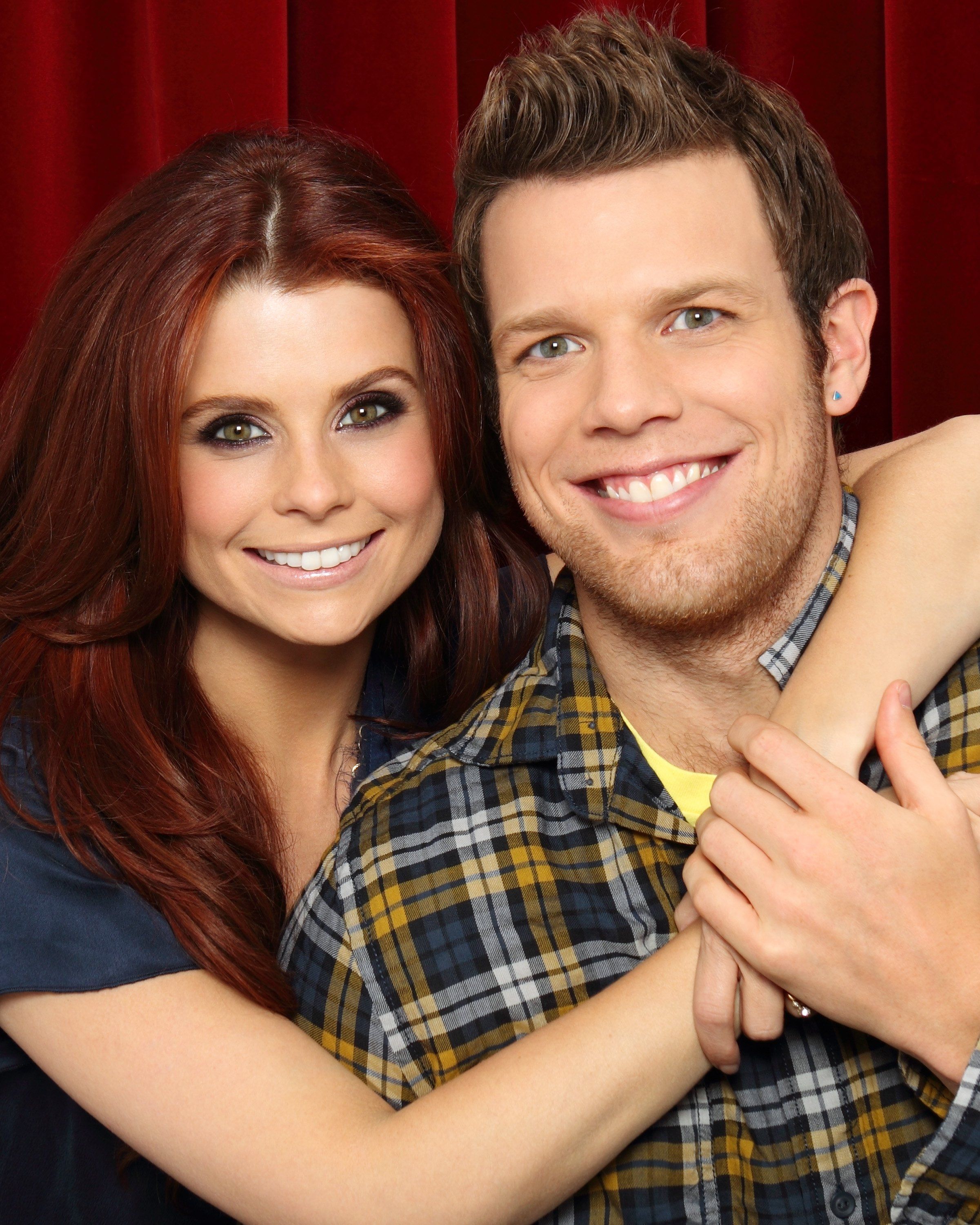 Celebrity Couple: Joanna Garcia Swisher'S Love Story - cu321sl