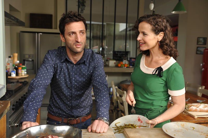 Films Et Séries Tv Avec Sophie Le Tellier Des soucis et des hommes : Photo Frédéric Quiring, Sophie Le Tellier