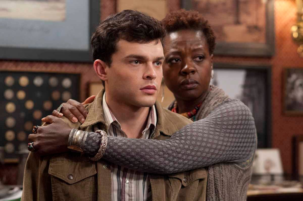 Films Et Séries Tv Avec Alden Ehrenreich Photo de Viola Davis - Sublimes créatures : Photo Alden Ehrenreich