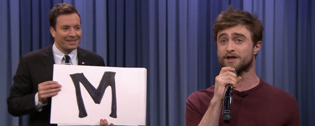 Daniel Radcliffe rappe chez Jimmy Fallon - Actus Ciné - AlloCiné