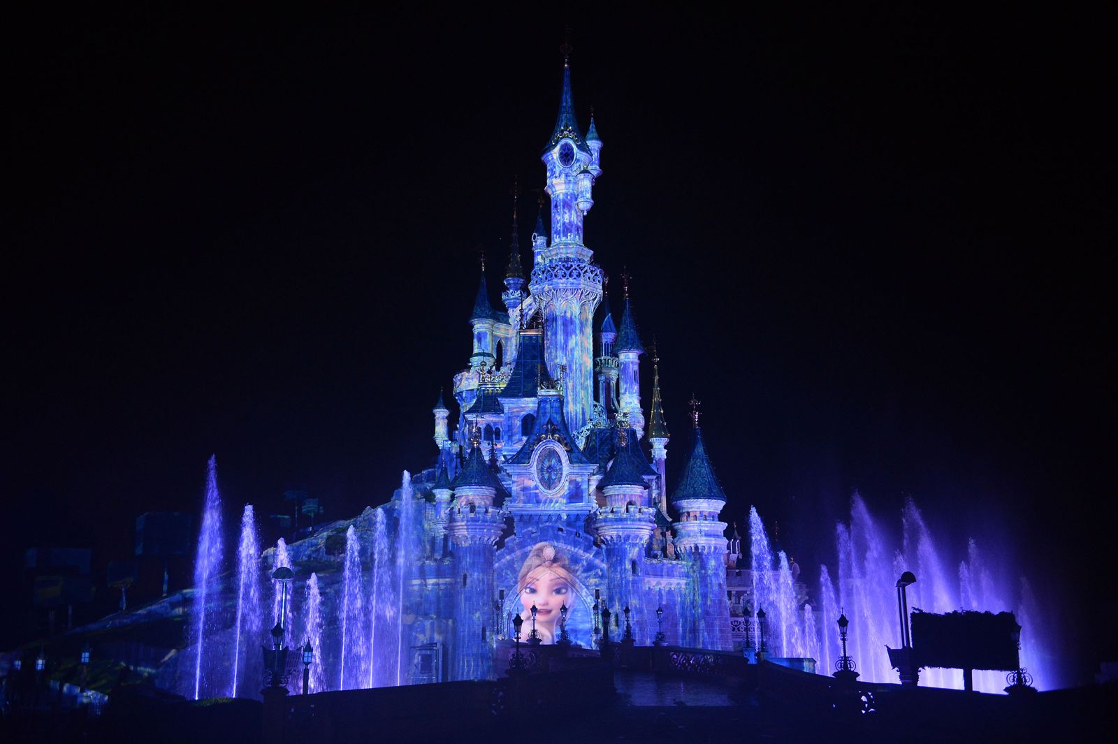 La Reine des Neiges live on a vu le spectacle à DisneyLand Paris