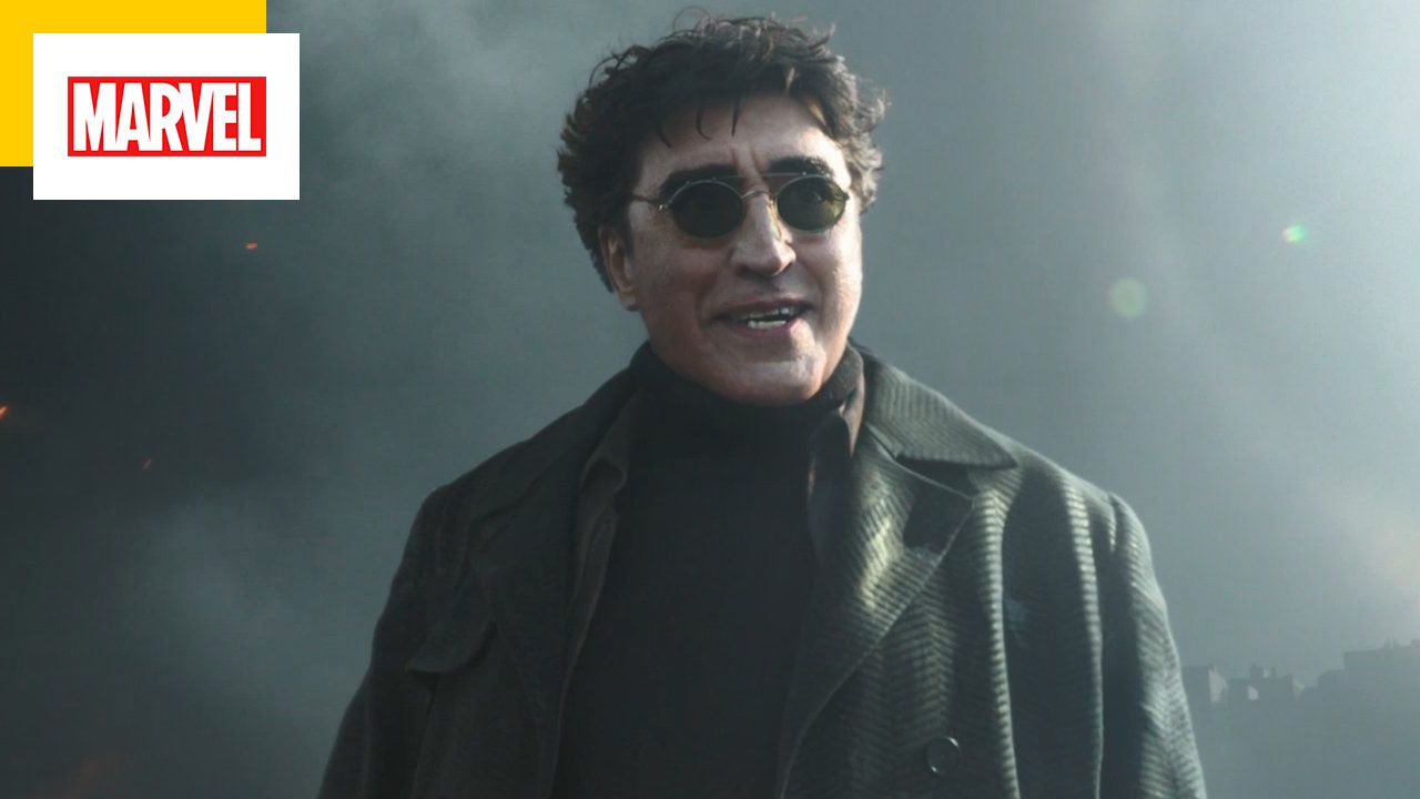 SPIDER MAN EATING BURGER MEME