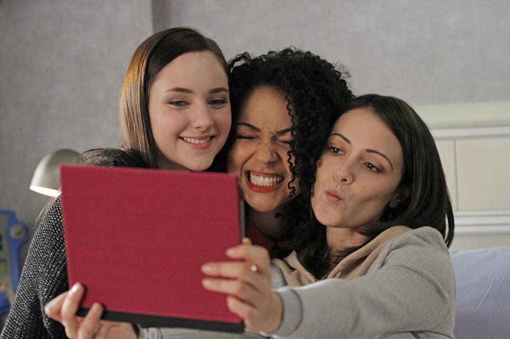 Chasing Life Photo Aisha Dee Haley Ramm Italia Ricci 114 Sur 170 Allociné