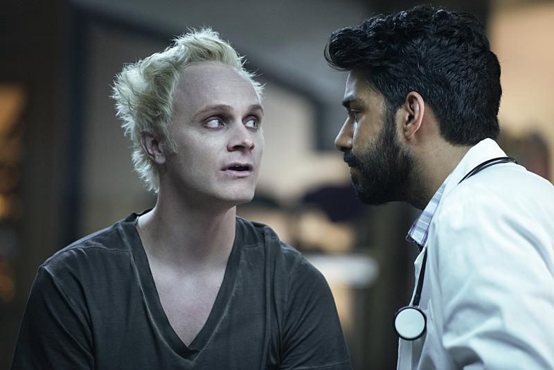 Films Et Séries Tv Avec David Anders iZombie : Photo David Anders, Rahul Kohli - 377 sur 388 - AlloCiné