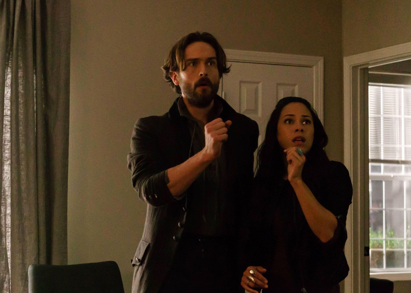 Christmas Flow En Streaming Sleepy Hollow : Photo Jessica Camacho, Tom Mison - 141 sur 420 - AlloCiné