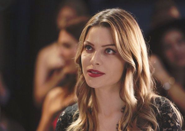 Lauren German Films Et Programmes Tv Lucifer : Photo Lauren German - 320 sur 373 - AlloCiné