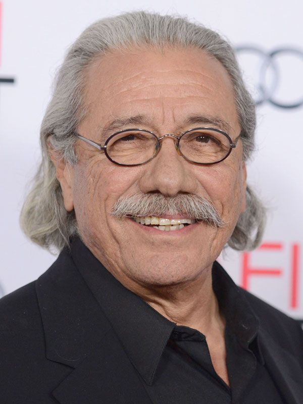 Edward James Olmos Sa biographie AlloCiné