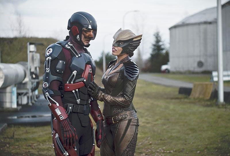 Plus Belle La Vie Saison 18 épisode 494 DC's Legends of Tomorrow : Photo Brandon Routh, Ciara Renée - 389 sur