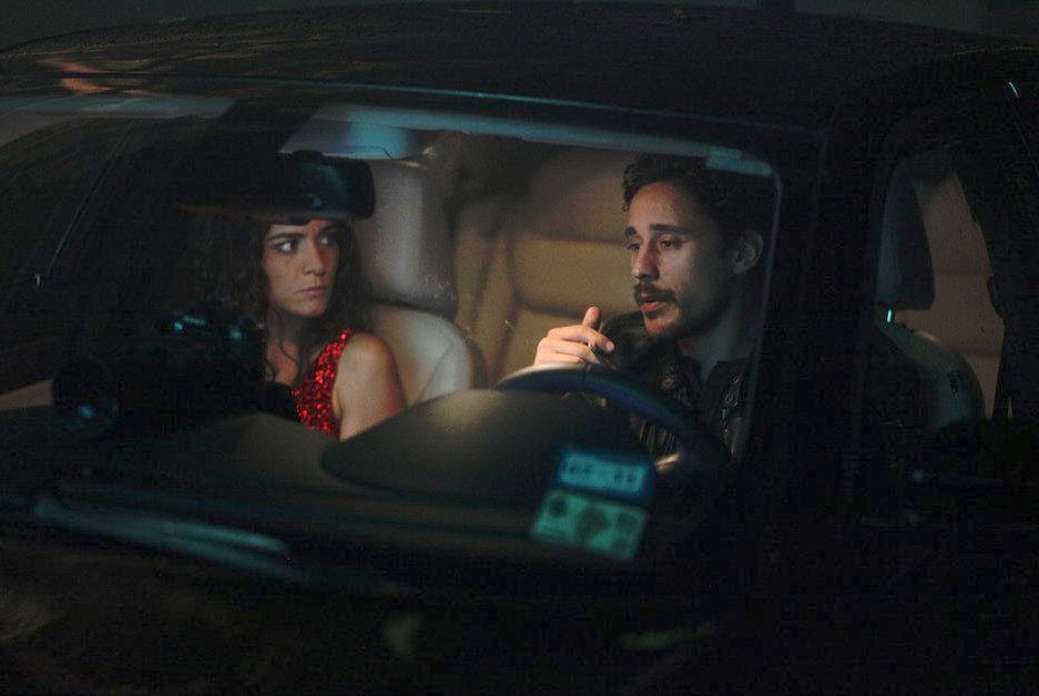 Peter Gadiot Films Et Programmes Tv Reine du Sud : Photo Alice Braga, Peter Gadiot - 227 sur 270 - AlloCiné