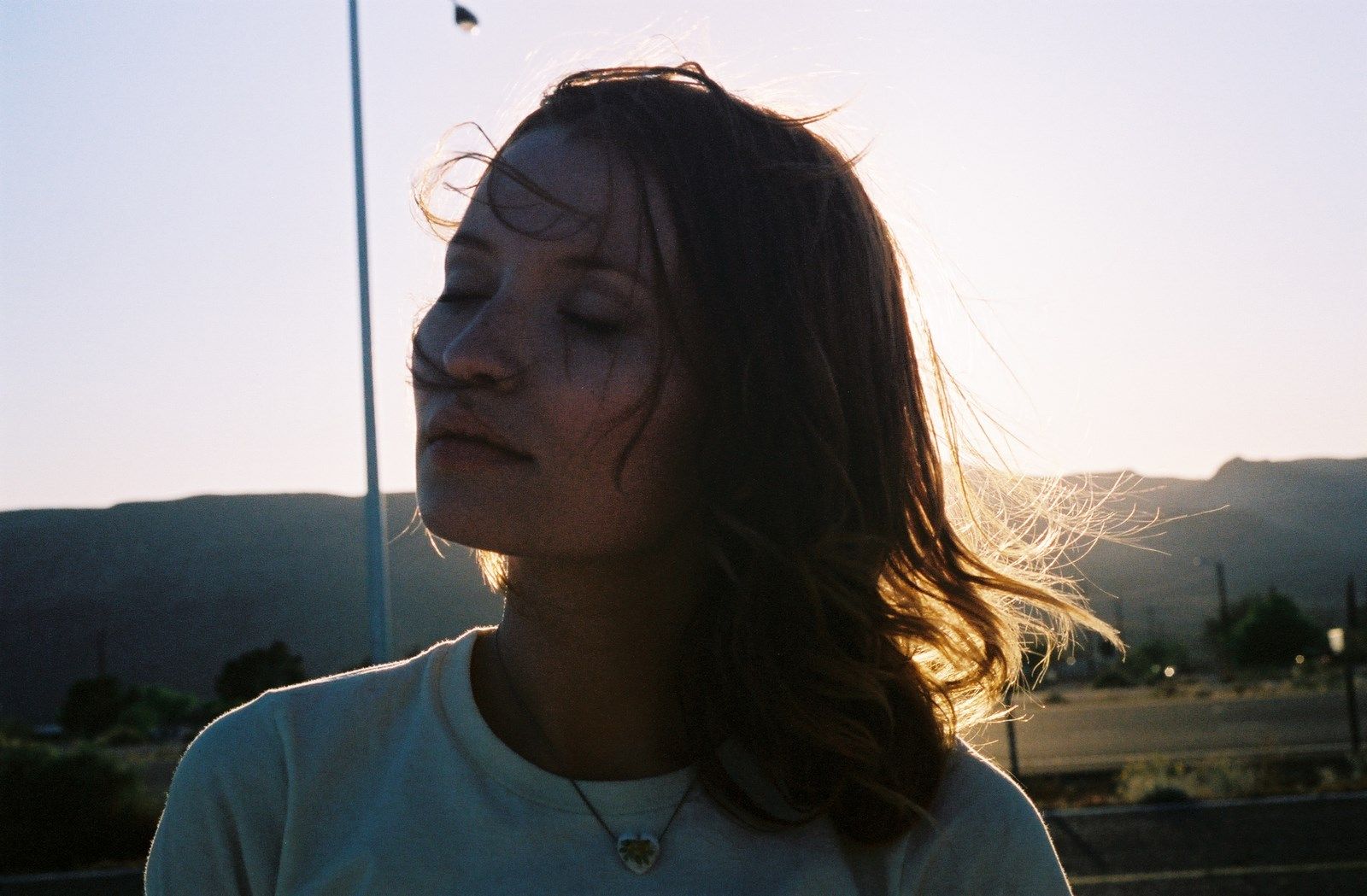 Photo de Emily Browning - The Shangri-La Suite : Photo Emily Browning