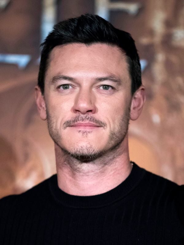 Luke Evans AlloCin