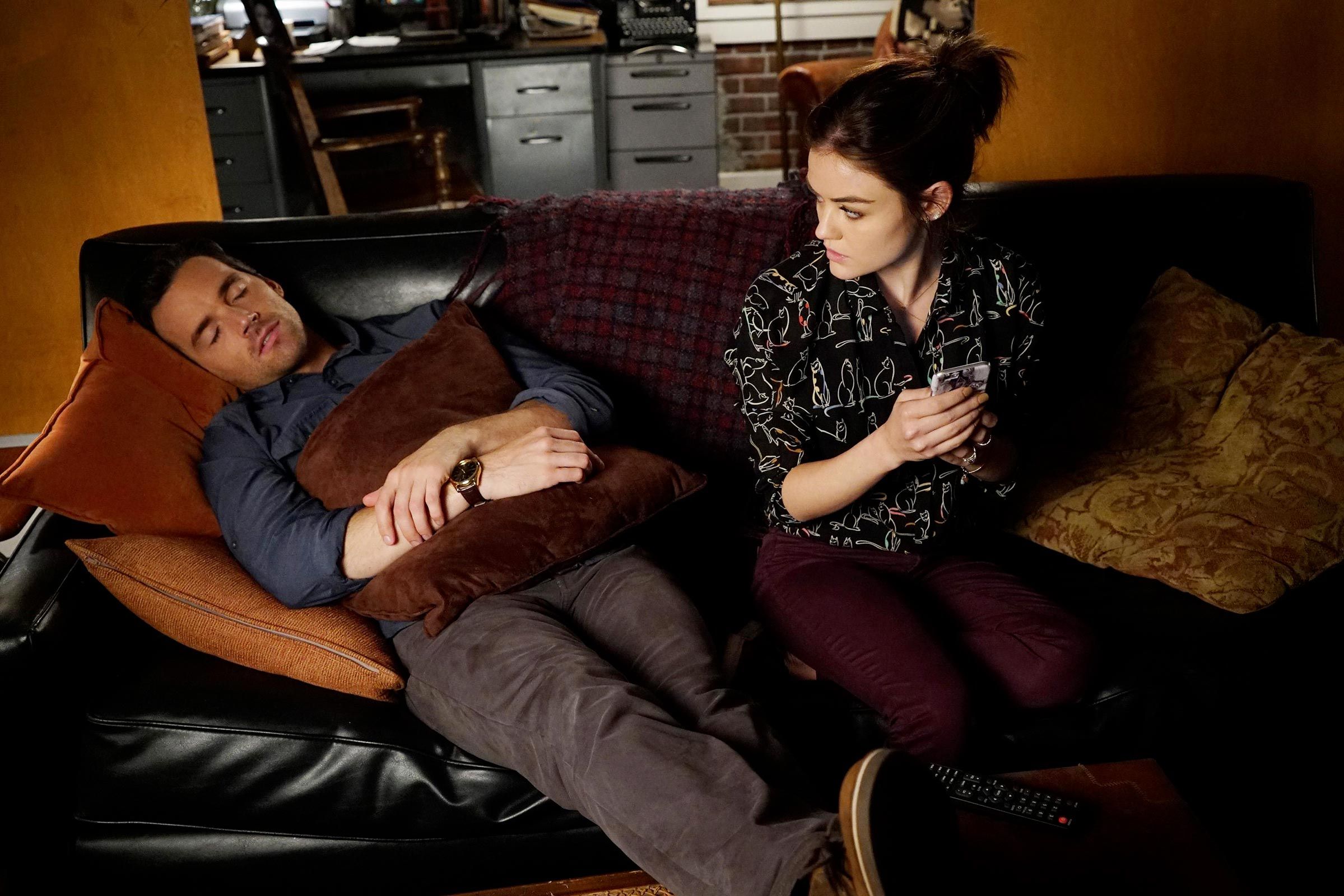 Photo de Ian Harding Pretty Little Liars Photo Ian Harding, Lucy Hale Photo 5 sur 46
