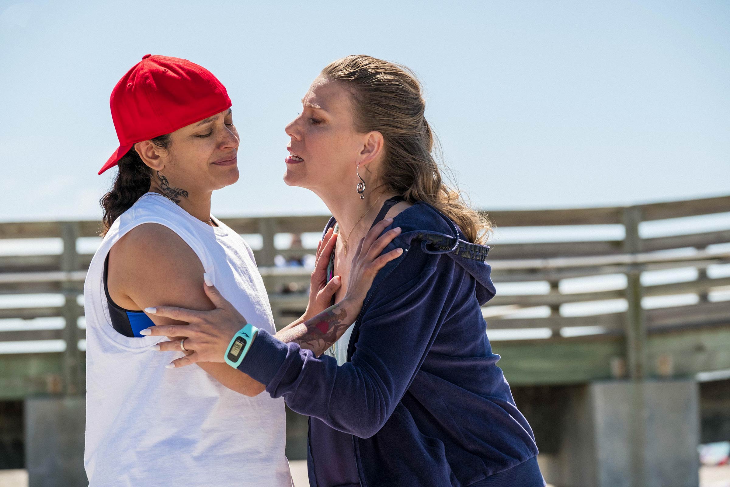 Claws : Claws : Photo Judy Reyes, Jenn Lyon - 115 Sur 133 - AlloCiné