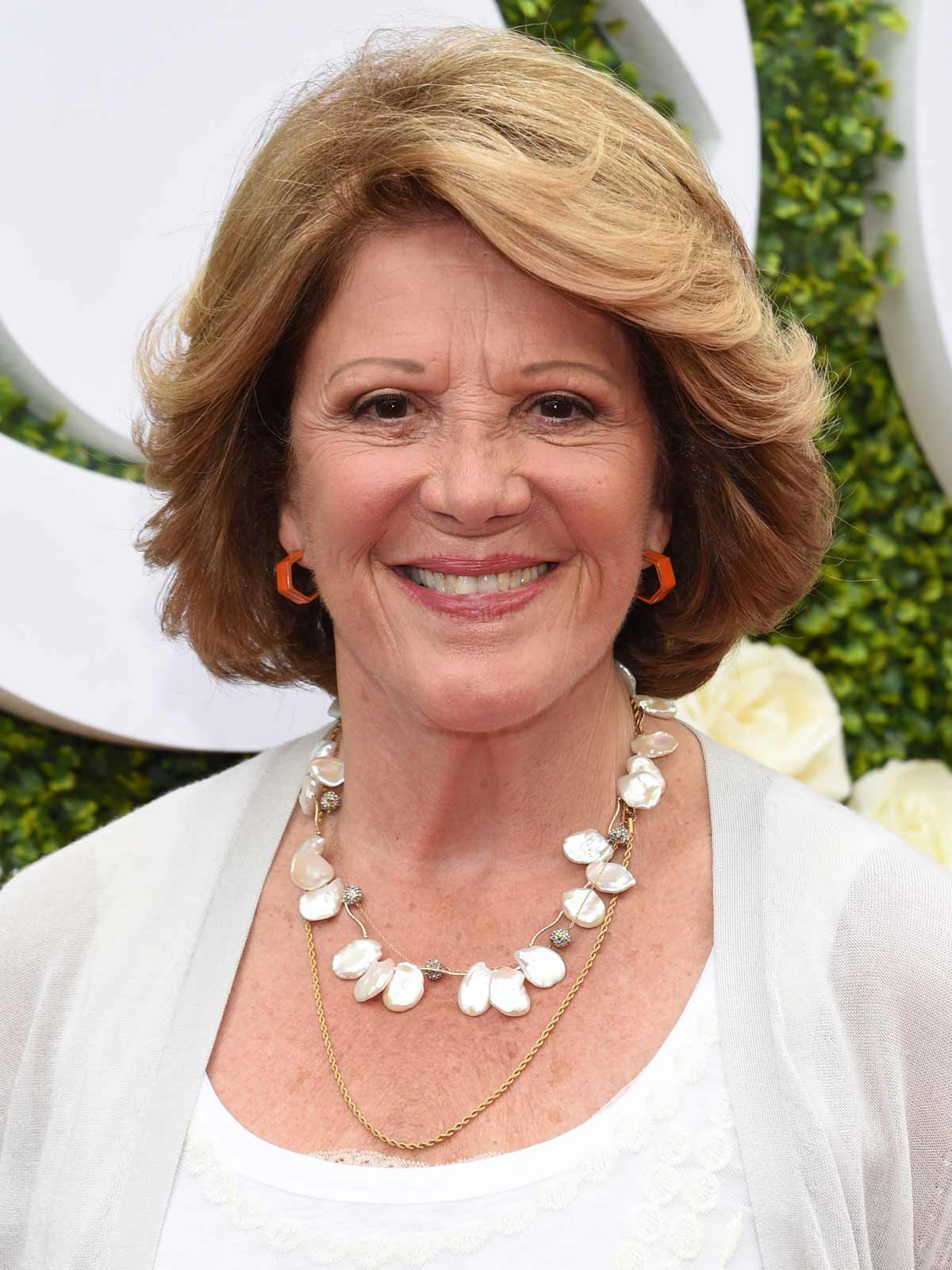 Linda Lavin death