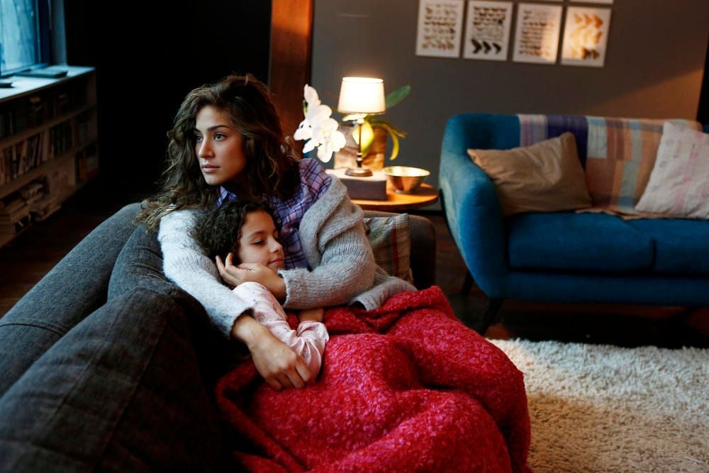 Films Et Séries Tv Avec Manon Azem La Mante : Photo Manon Azem - 18 sur 30 - AlloCiné