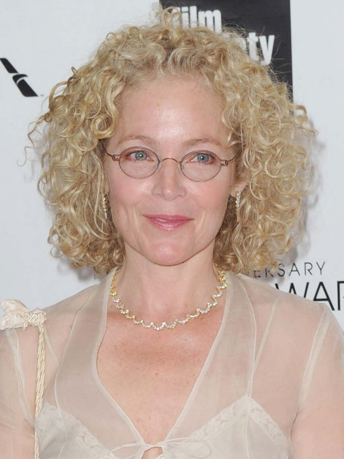 Amy Irving AlloCiné