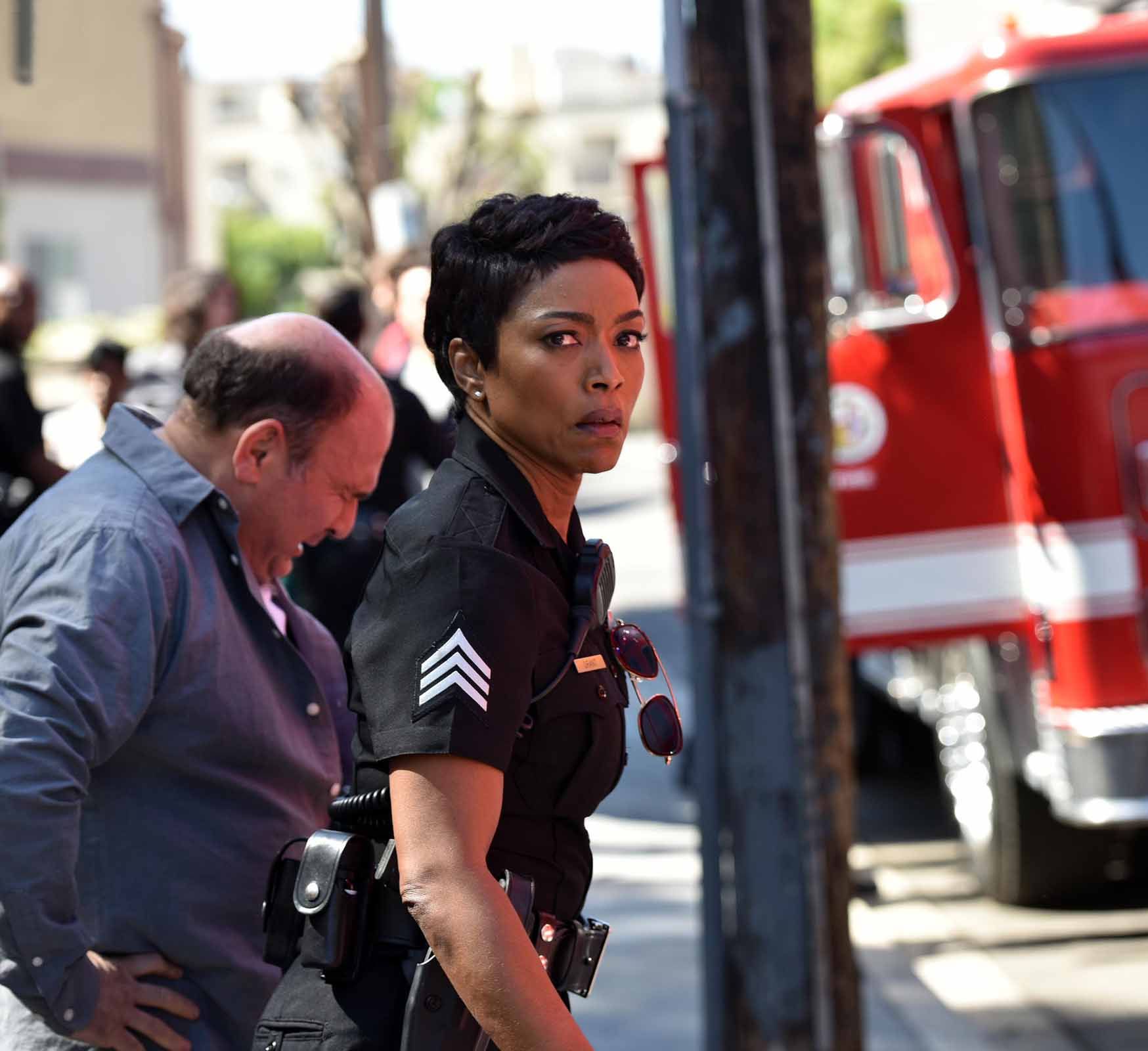 Photo De Angela Bassett 9 1 1 Photo Angela Bassett Photo 72 Sur 114 Allociné