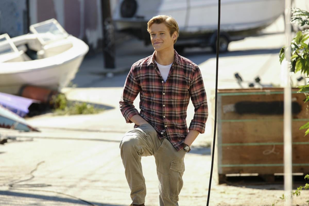 Lucas Till Films Et Programmes Tv MacGyver (2016) : Photo Lucas Till - 177 sur 370 - AlloCiné