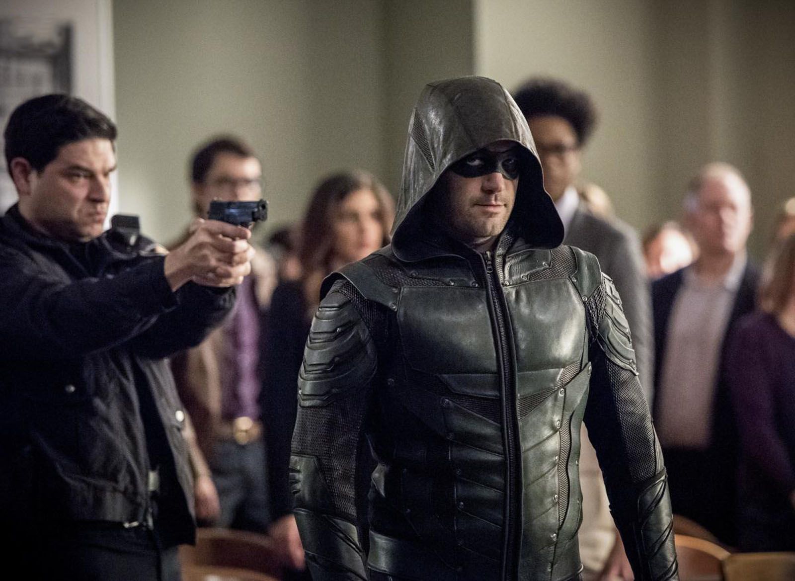 Films Et Séries Tv Avec Colin Donnell Arrow : Photo Colin Donnell, Stephen Amell - 166 sur 1167 - AlloCiné