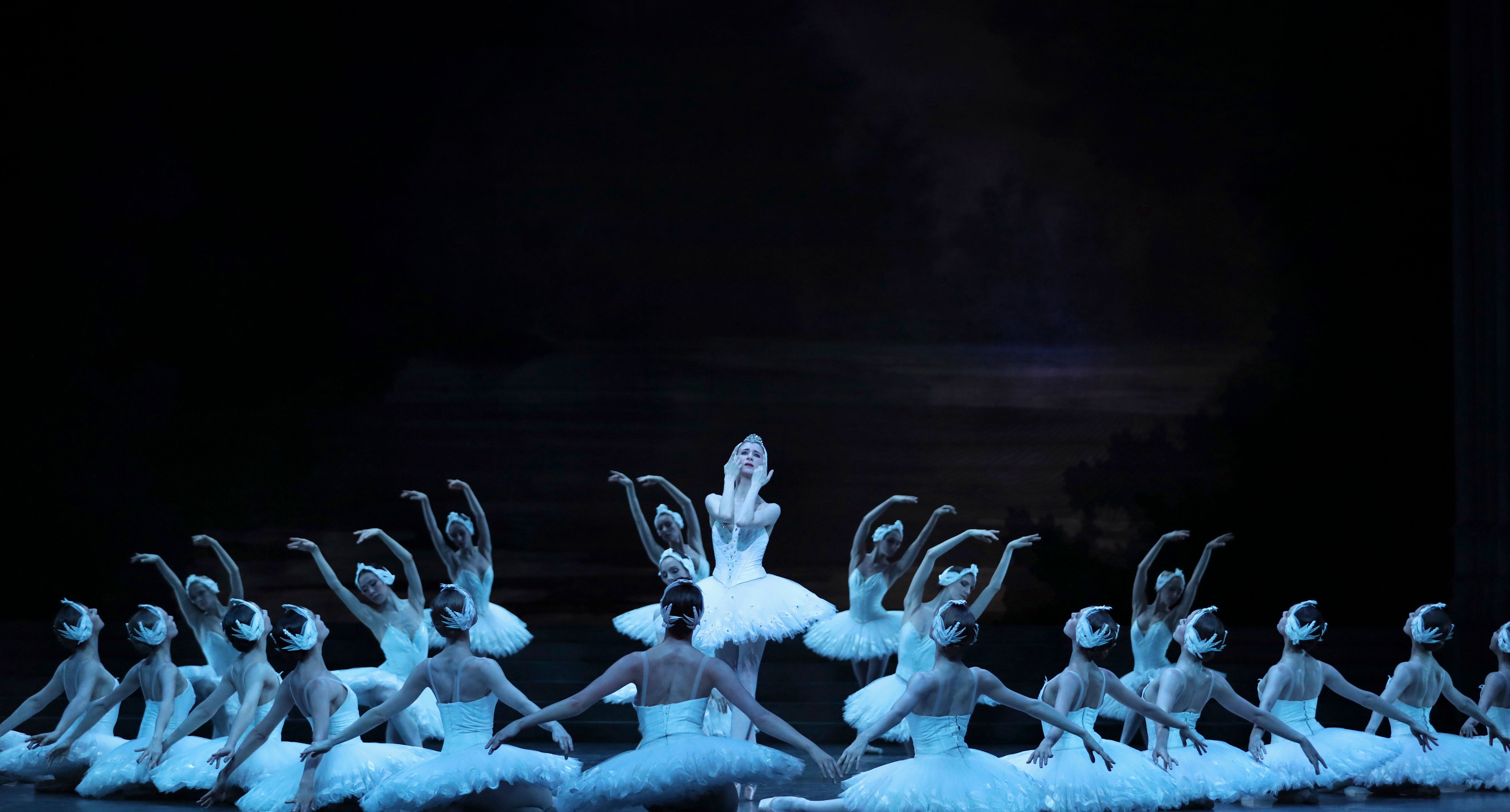 Le Lac des Cygnes, ballet de légende Temps Libre Magazine Magazine de ...