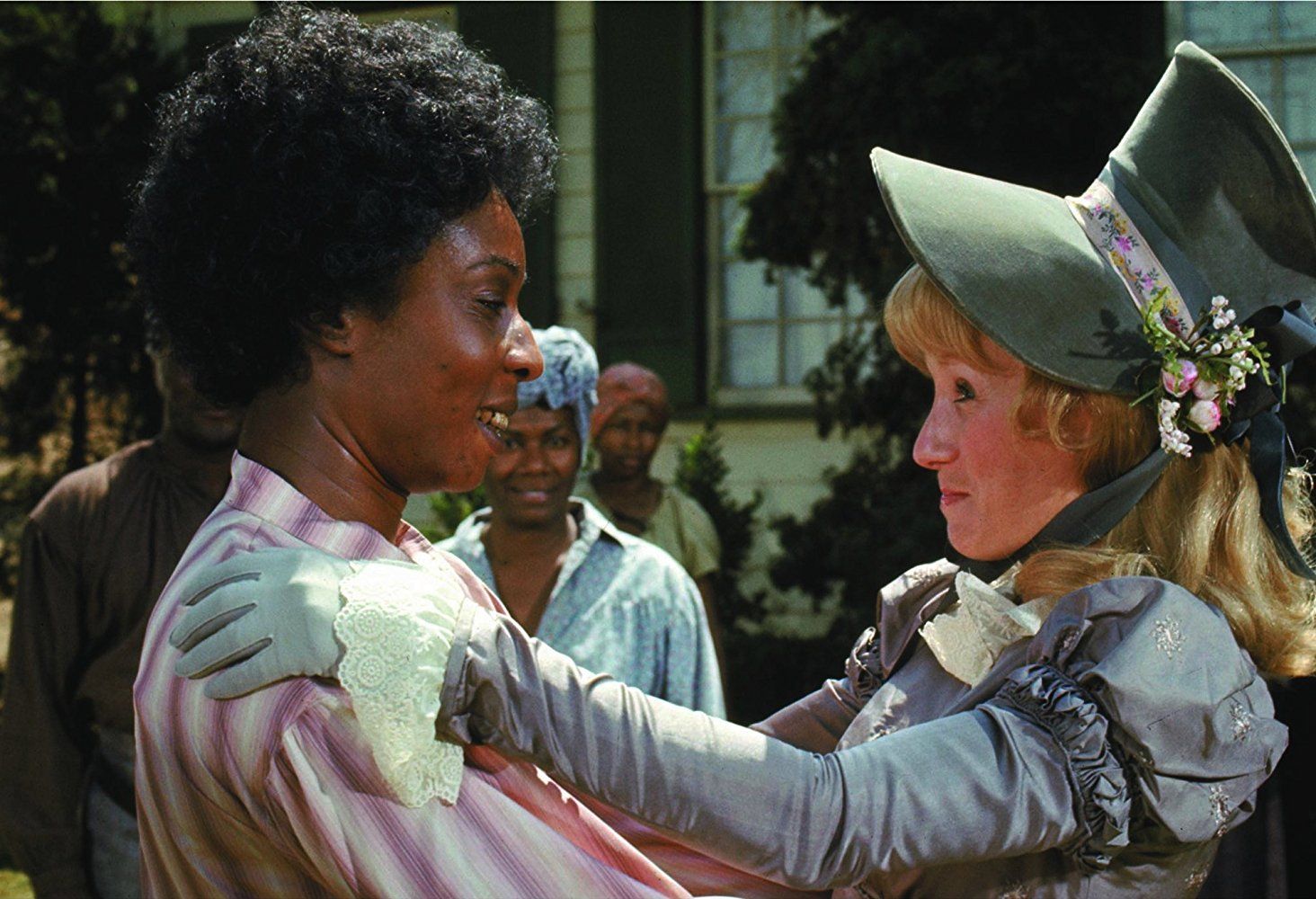 Racines (1977) : Racines (1977) : Photo - 1 sur 6 - AlloCiné - Cast Of District Queens: The Racine Robinson Story Film