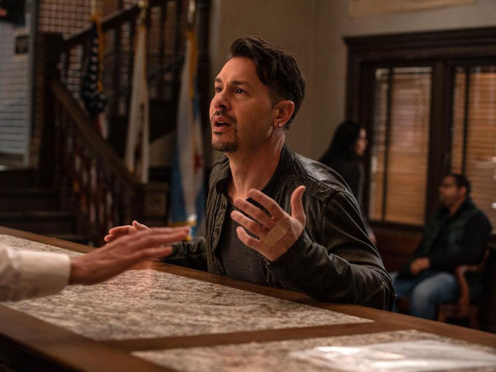 Films Et Séries Tv Avec Jon Seda Chicago Police Department : Photo Jon Seda - 192 sur 971 - AlloCiné