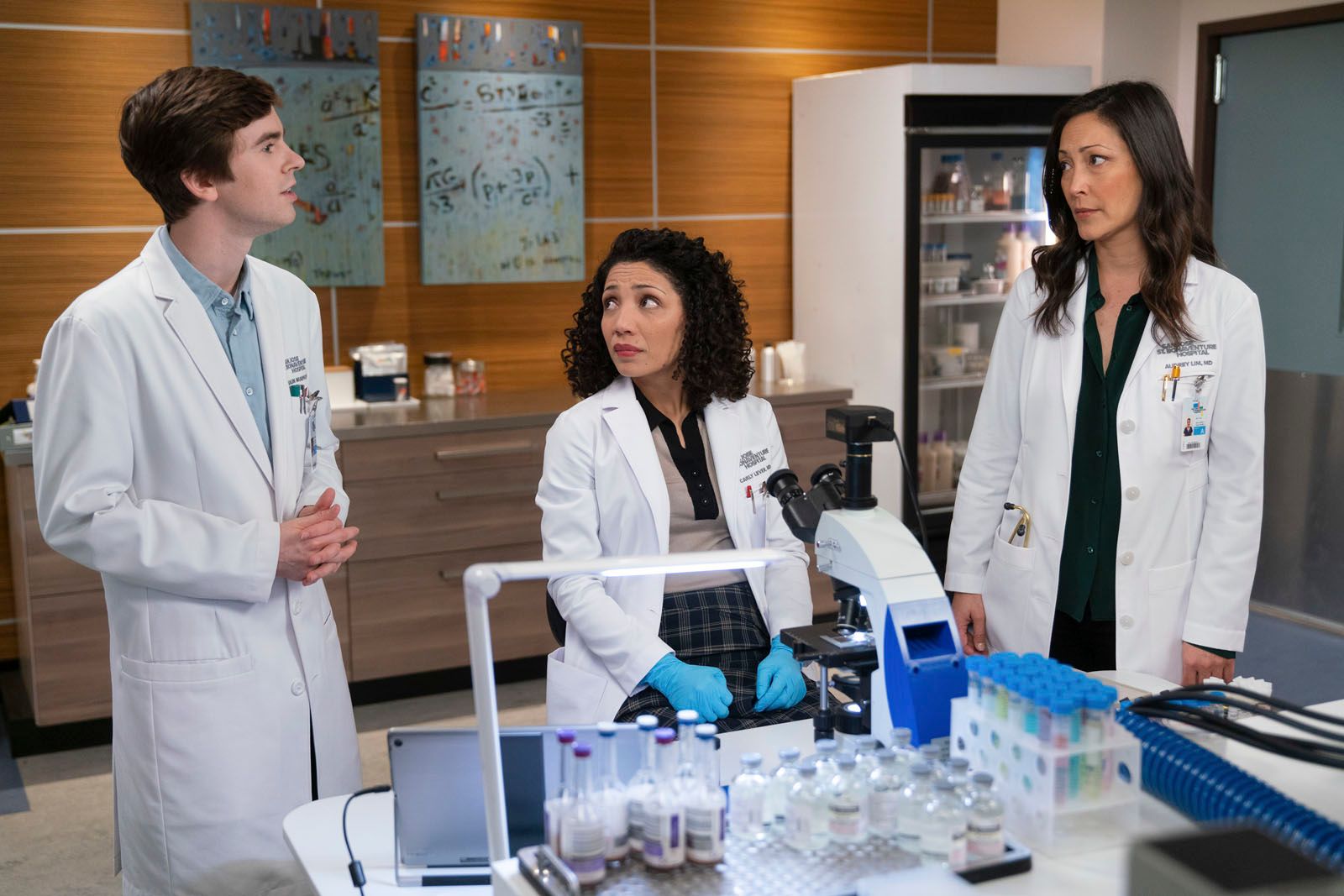 Good Doctor : Good Doctor : Photo Freddie Highmore, Christina Chang