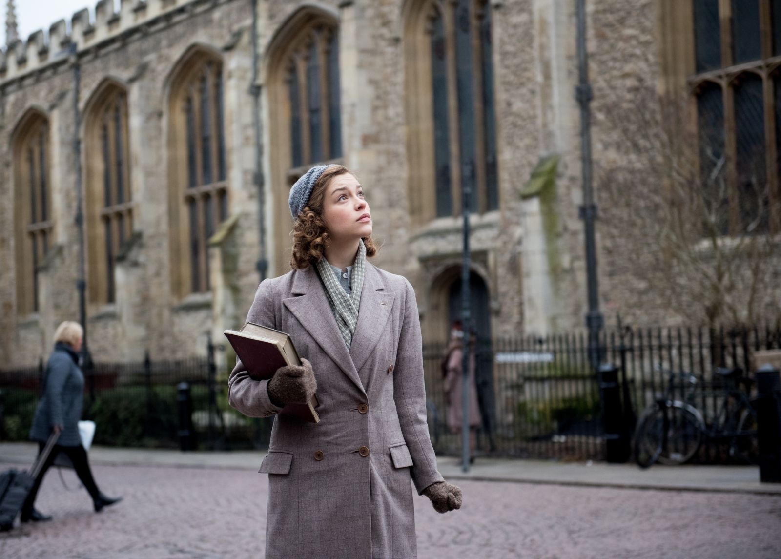 Juste A Cote De Moi Sophie Carquain Photo de Sophie Cookson - Red Joan : Photo Sophie Cookson - AlloCiné