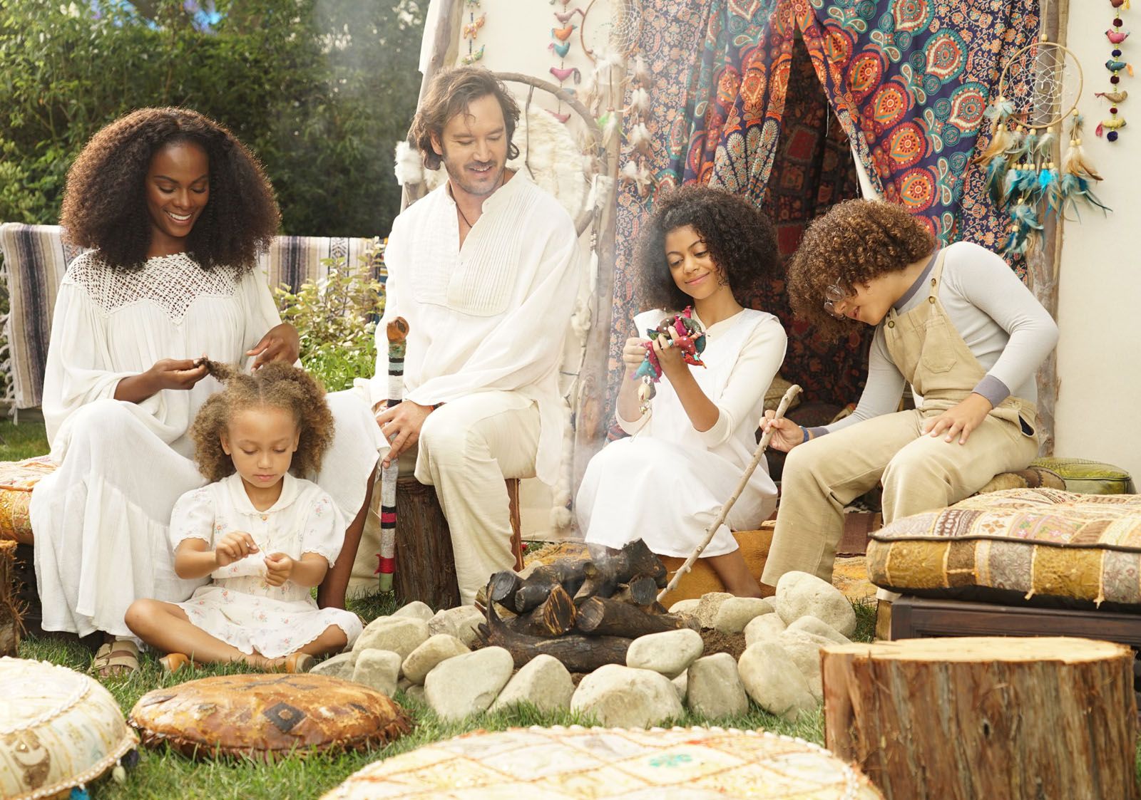 Mixedish Mixedish Photo Tika Sumpter, MarkPaul Gosselaar, Mykal