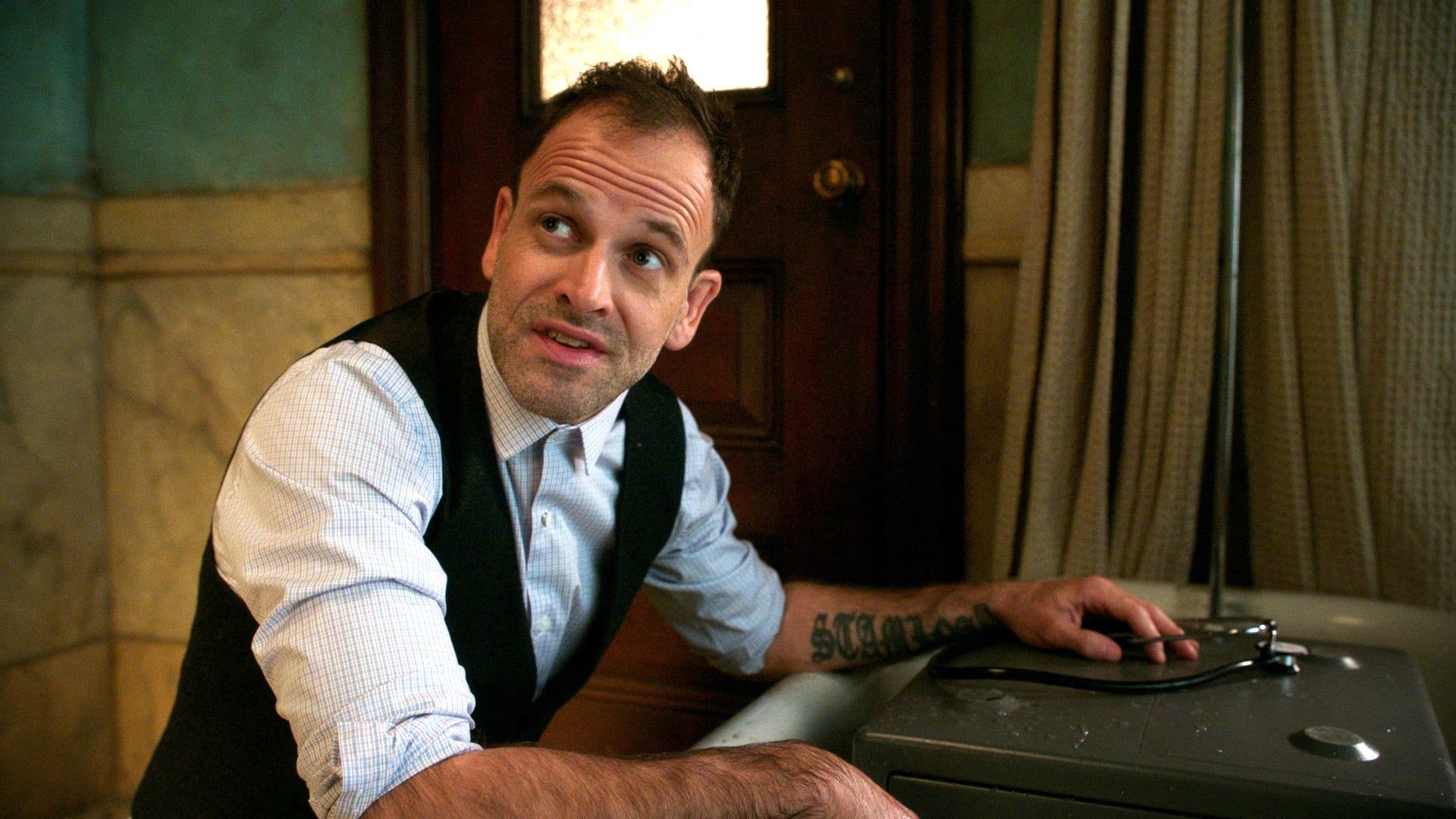 Elementary Saison 7 Streaming Poster Elementary - Saison 7 - Affiche 2 sur 25 - AlloCiné