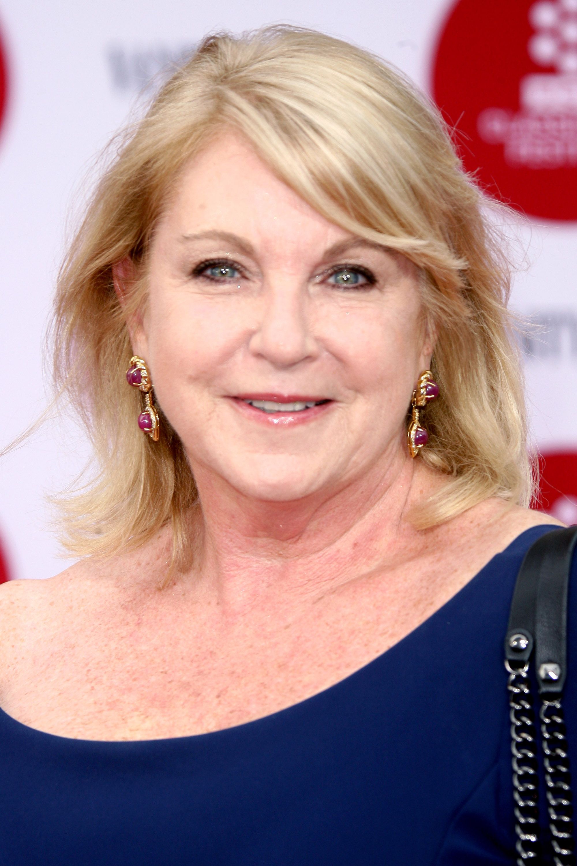 Suzanne Lloyd AlloCiné