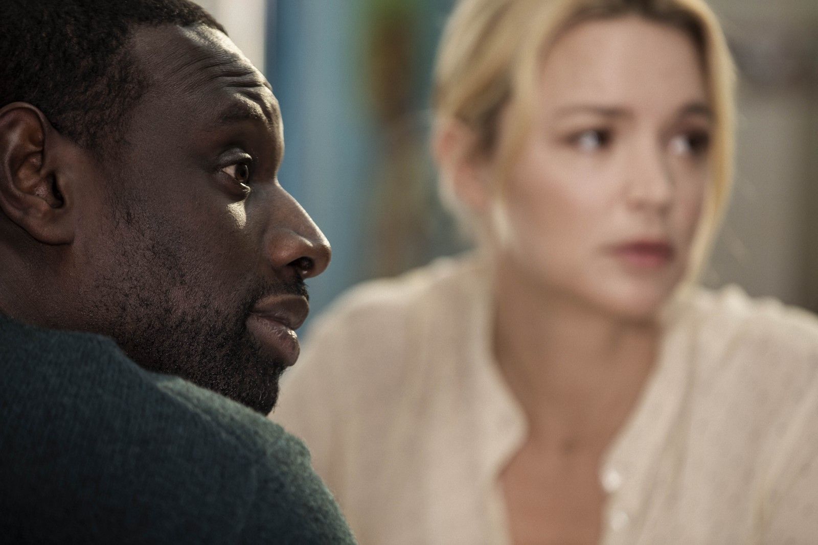 Film Avec Virginie Efira Et Omar Sy Photo de Virginie Efira - Police : Photo Omar Sy, Virginie Efira - AlloCiné