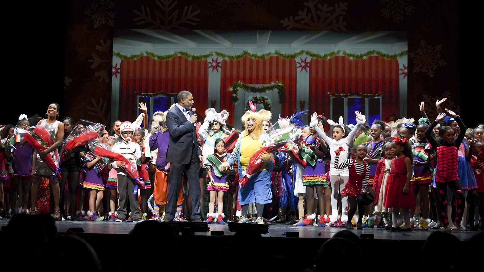 Photo de Debbie Allen Hot Chocolate Nutcracker Cassenoisette