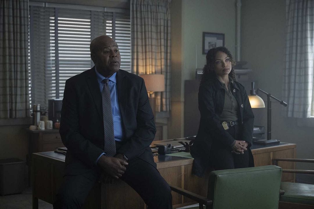 Sur tes traces : Photo Logan Browning, Chi McBride