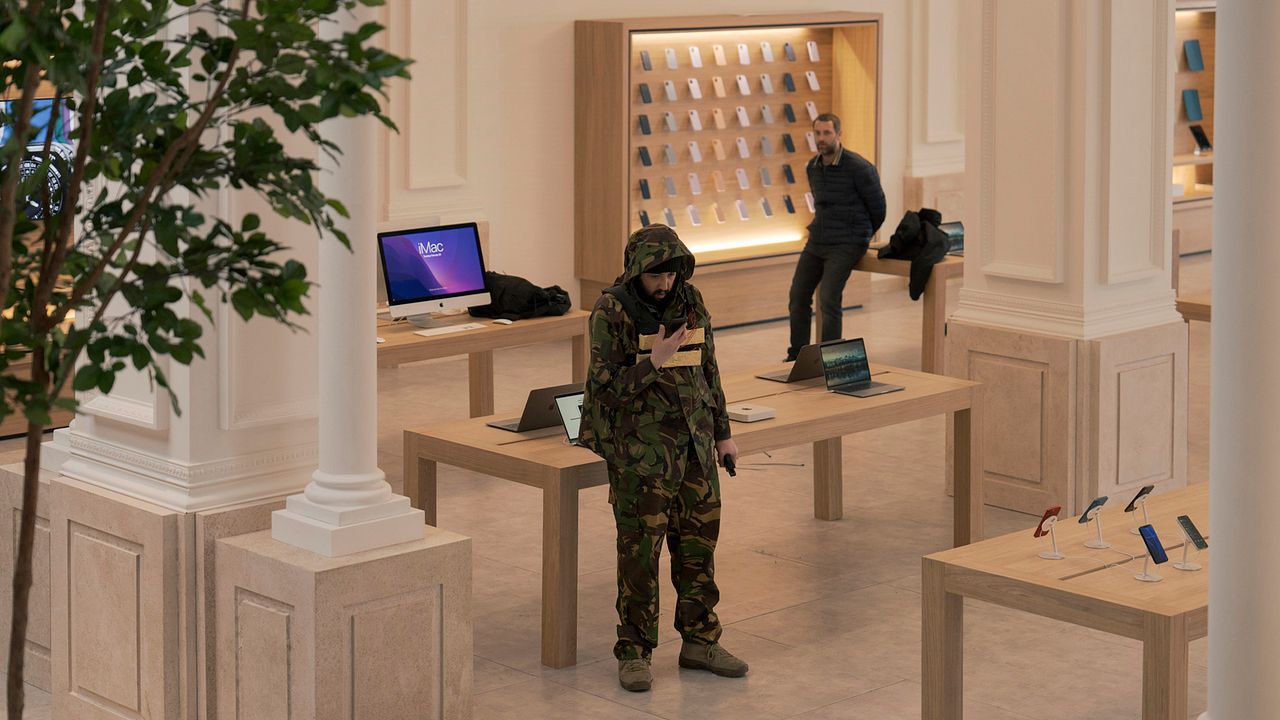 iHostage : Photo Soufiane Moussouli, Admir Šehović