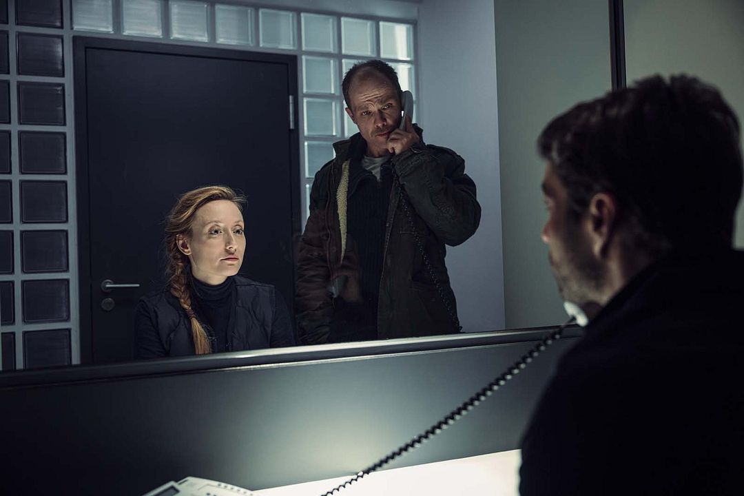Meurtres en eaux troubles : La méduse : Photo Matthias Koeberlin, Luka Dimic, Alina Fritsch