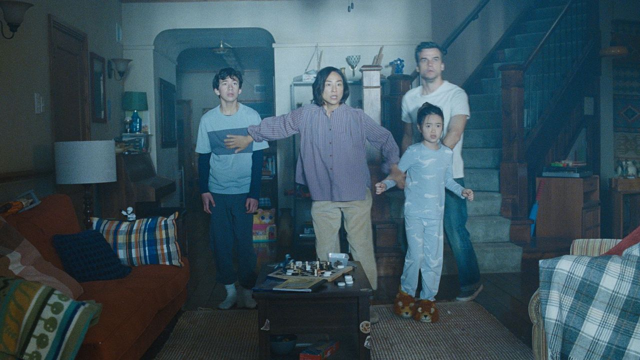 The Last House : Photo Riley Chung, Noah Alexander Sosnowski, Greta Lee, Wagner Moura