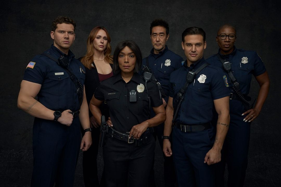 Photo Angela Bassett, Kenneth Choi, Jennifer Love Hewitt, Ryan Guzman, Oliver Stark, Aisha Hinds