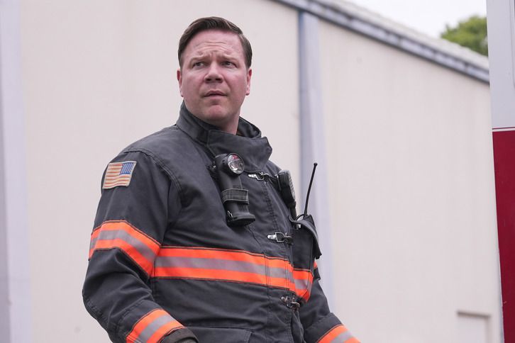 9-1-1 : Lone Star : Photo Jim Parrack