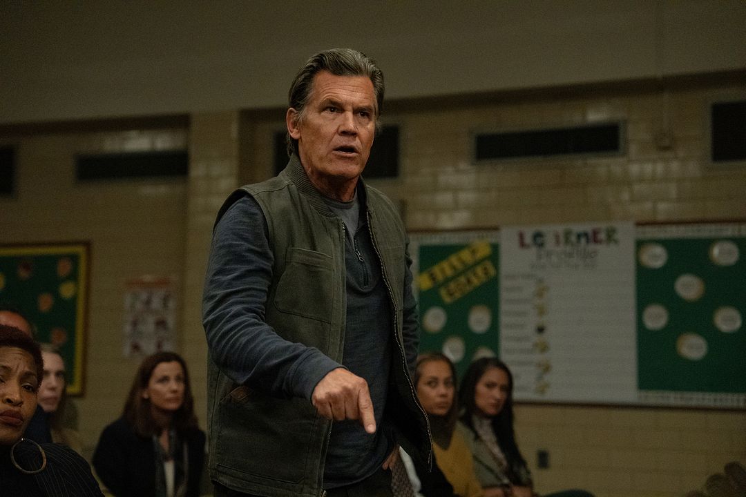 Évanouis : Photo Josh Brolin