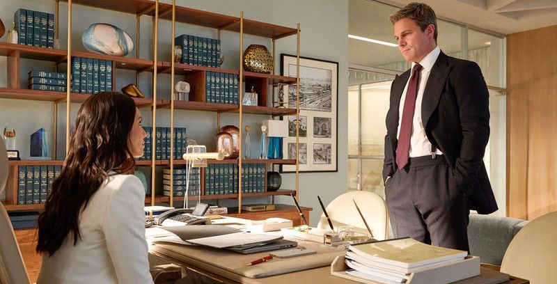 Suits: LA : Photo Stephen Amell, Rachelle Goulding