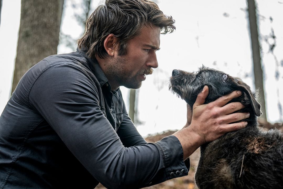 The Rescue : Photo Brandon Sklenar