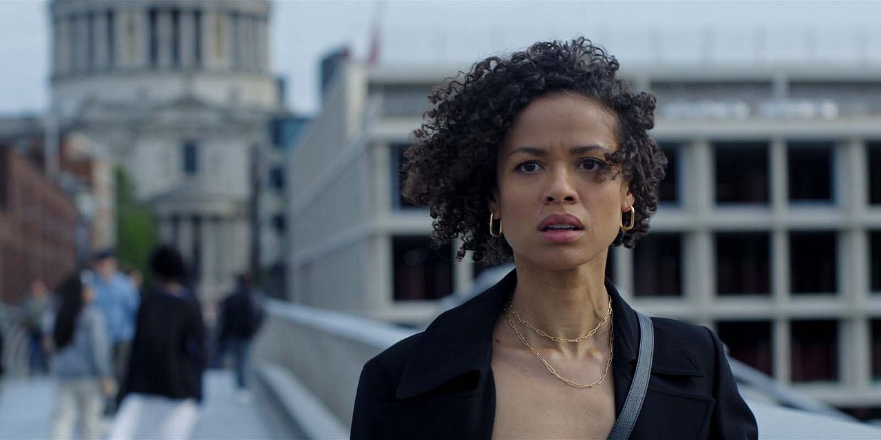 Surface (2022) : Photo Gugu Mbatha-Raw