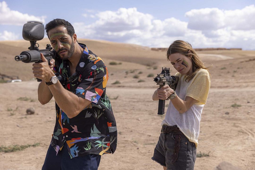 Un mariage sans fin : Photo Camille Rowe, Tarek Boudali