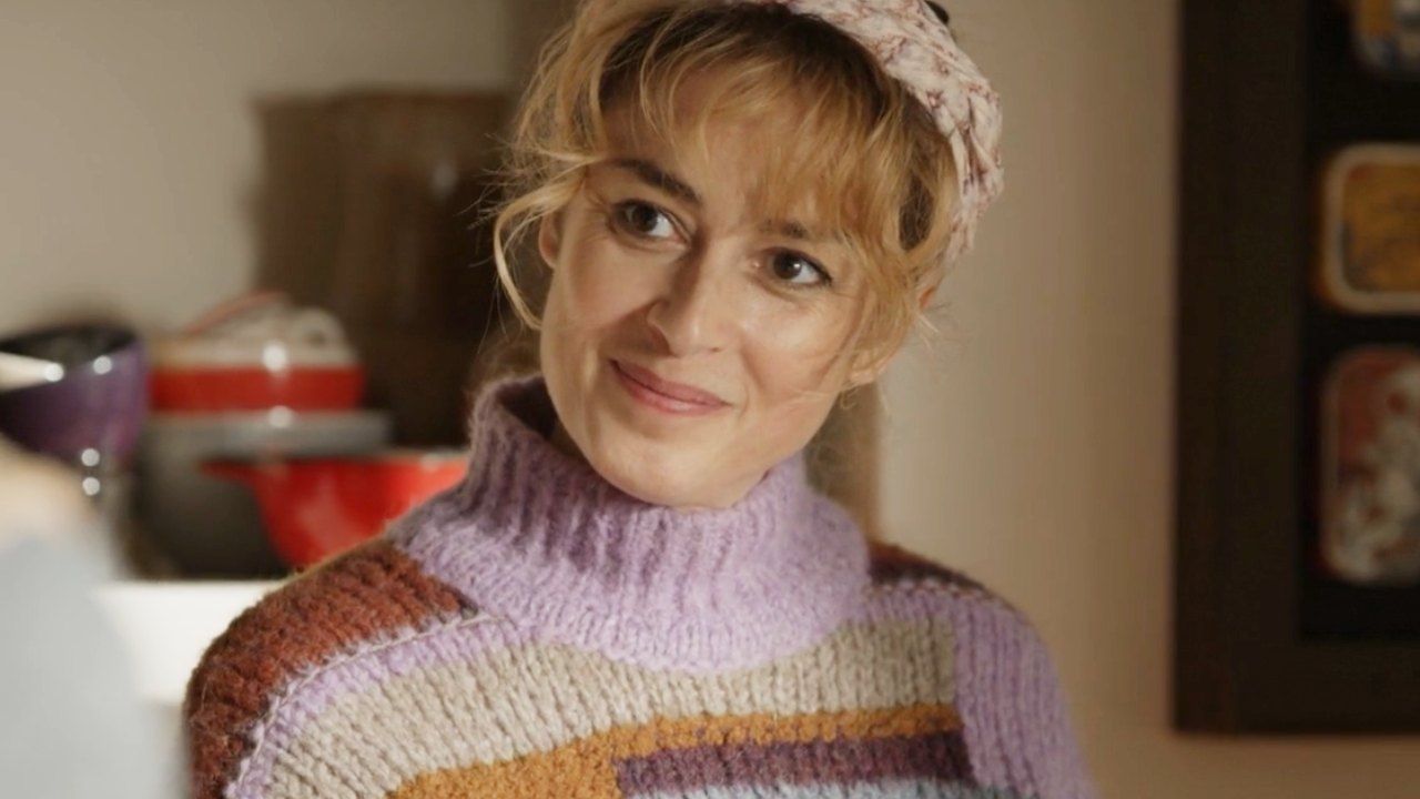 Un Si Grand Soleil : Flore et Charles bientôt en couple ? Les confidences  d'Emmanuelle Bouaziz - News Séries - AlloCiné