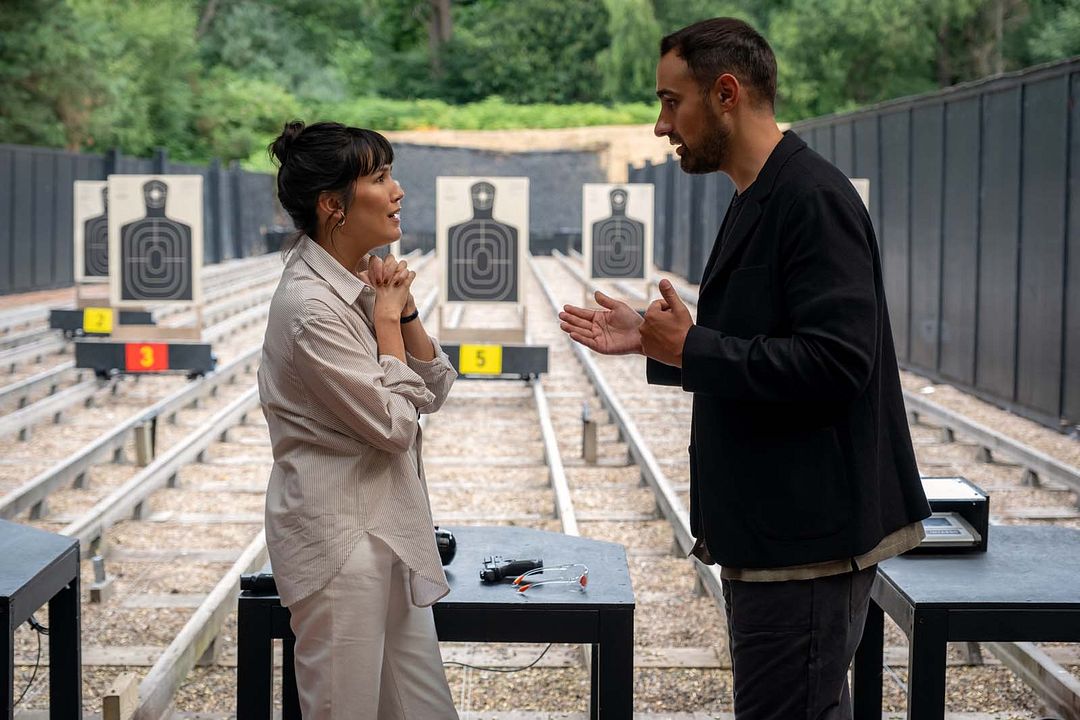 La Guerre des Rose : Photo Zoë Chao, Jamie Demetriou