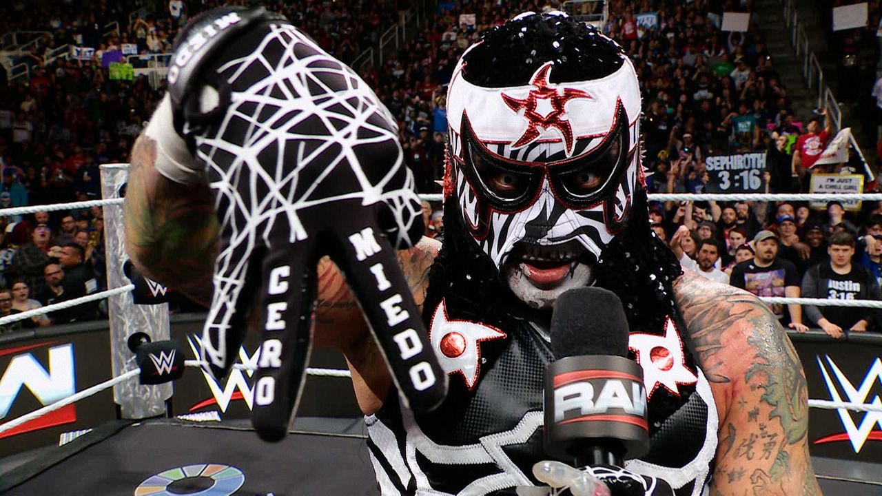 WWE: Unreal : Photo