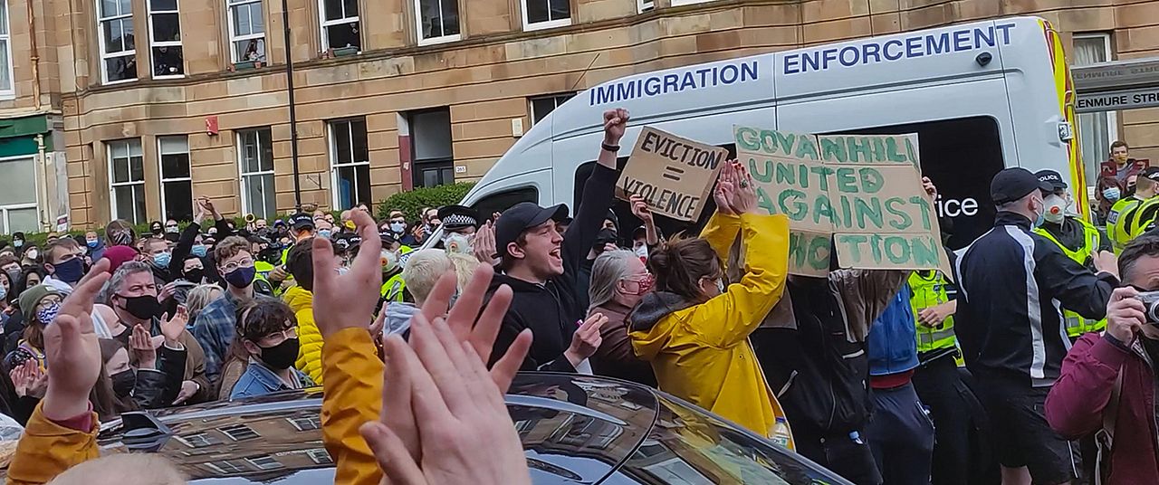 Everybody to Kenmure Street : Photo